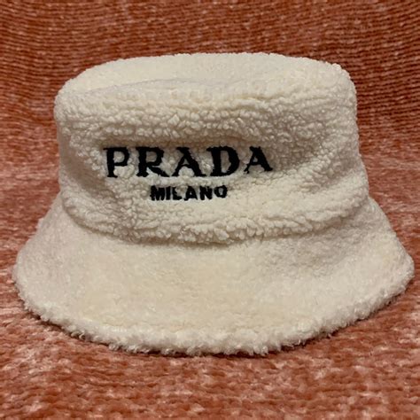 prada bucket hat sherpa